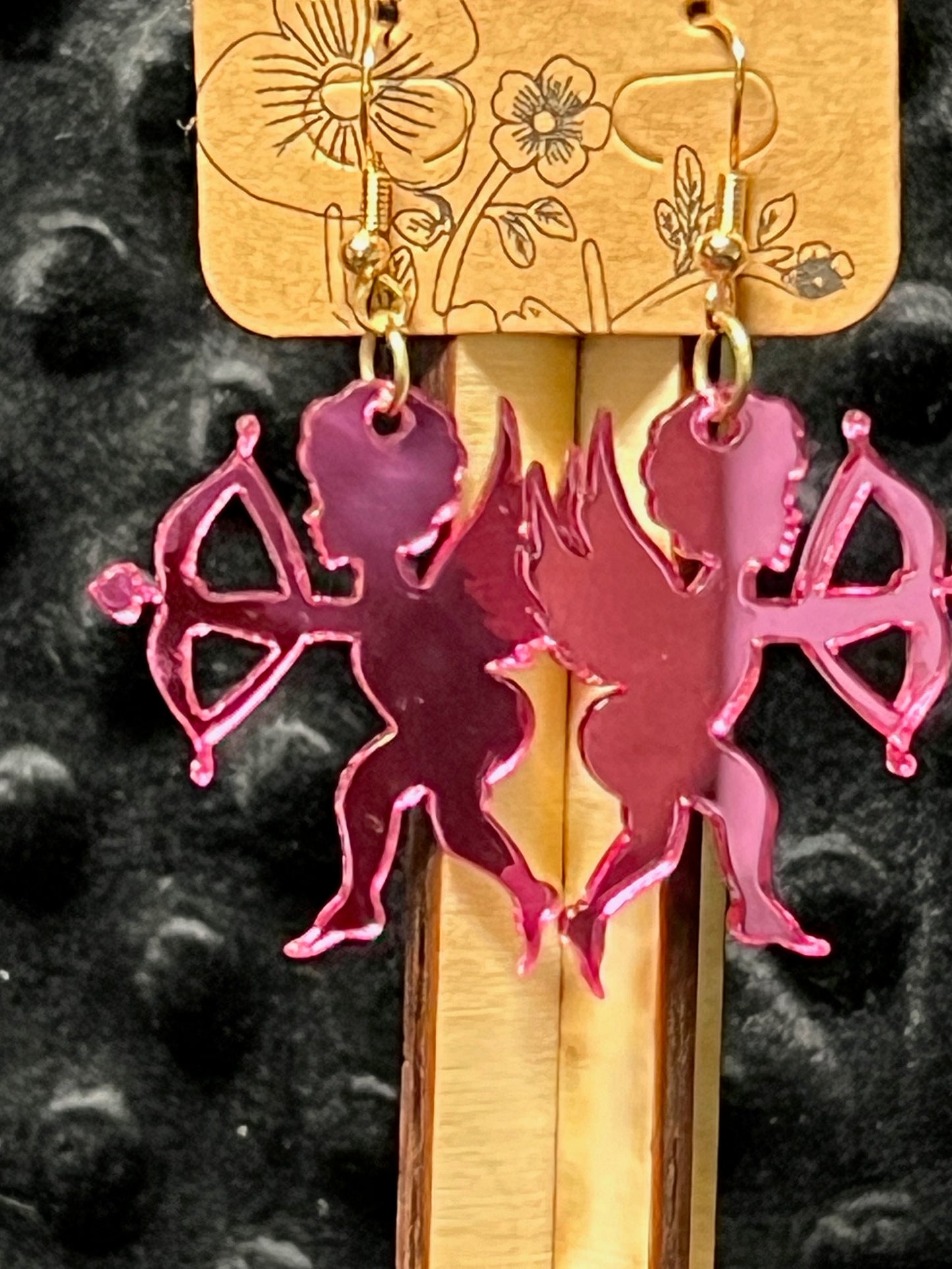 Cupid Dangle Earrings - Hot Pink Mirrored - 1/16" Acrylic - Gold Metal